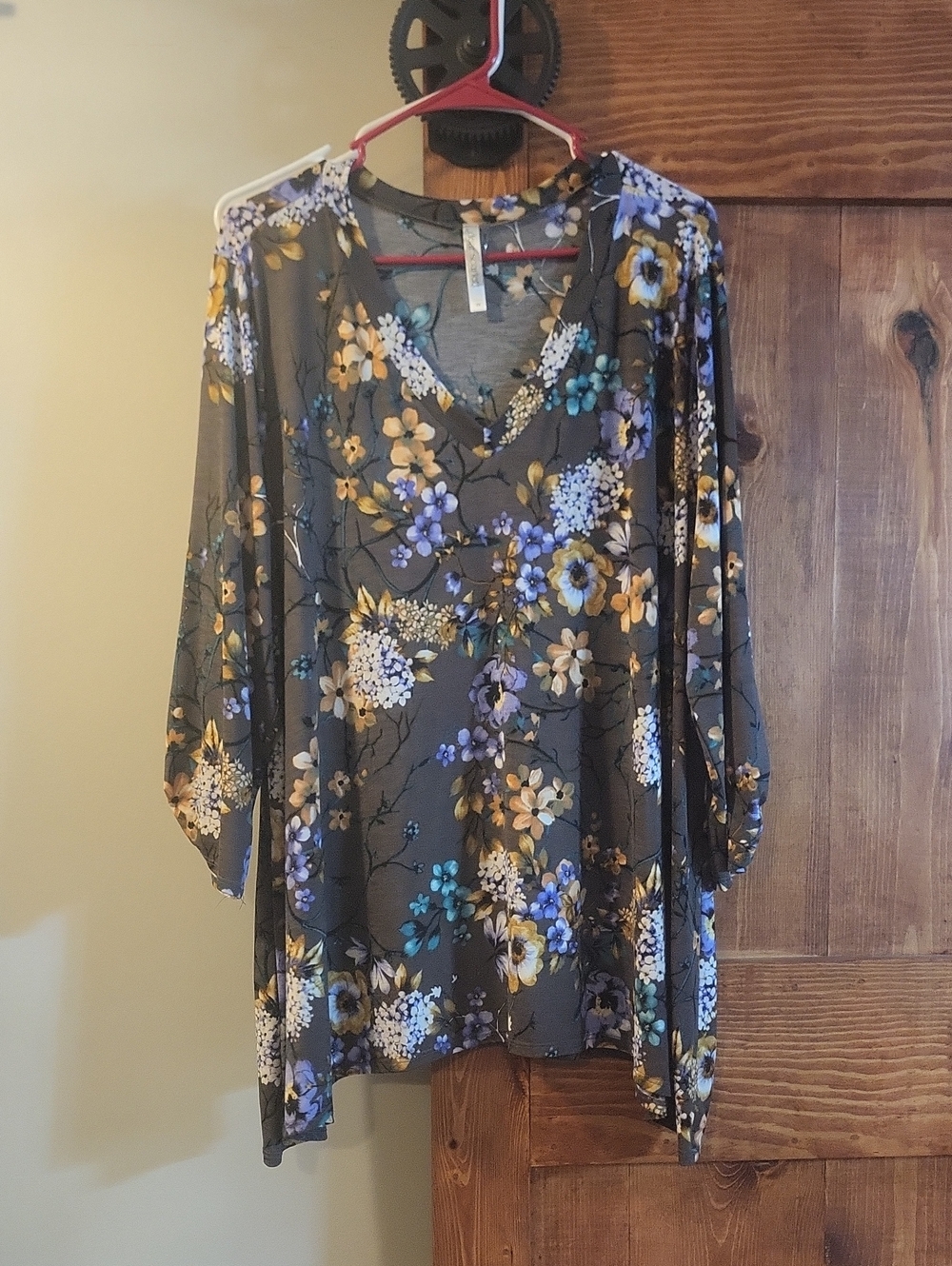 Dear Scarlett Gray Floral V-Neck Tunic with Lavender & Yellow Blooms